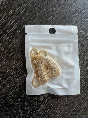 NWT Diamond Letter Charm Cup Accessorie